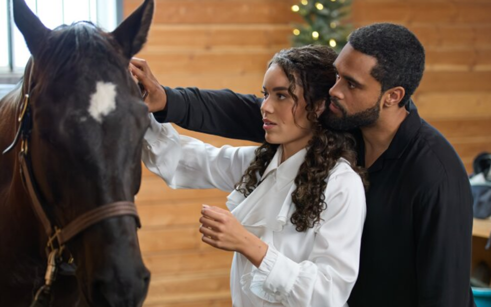 Unwrapping Christmas: Mia's Prince